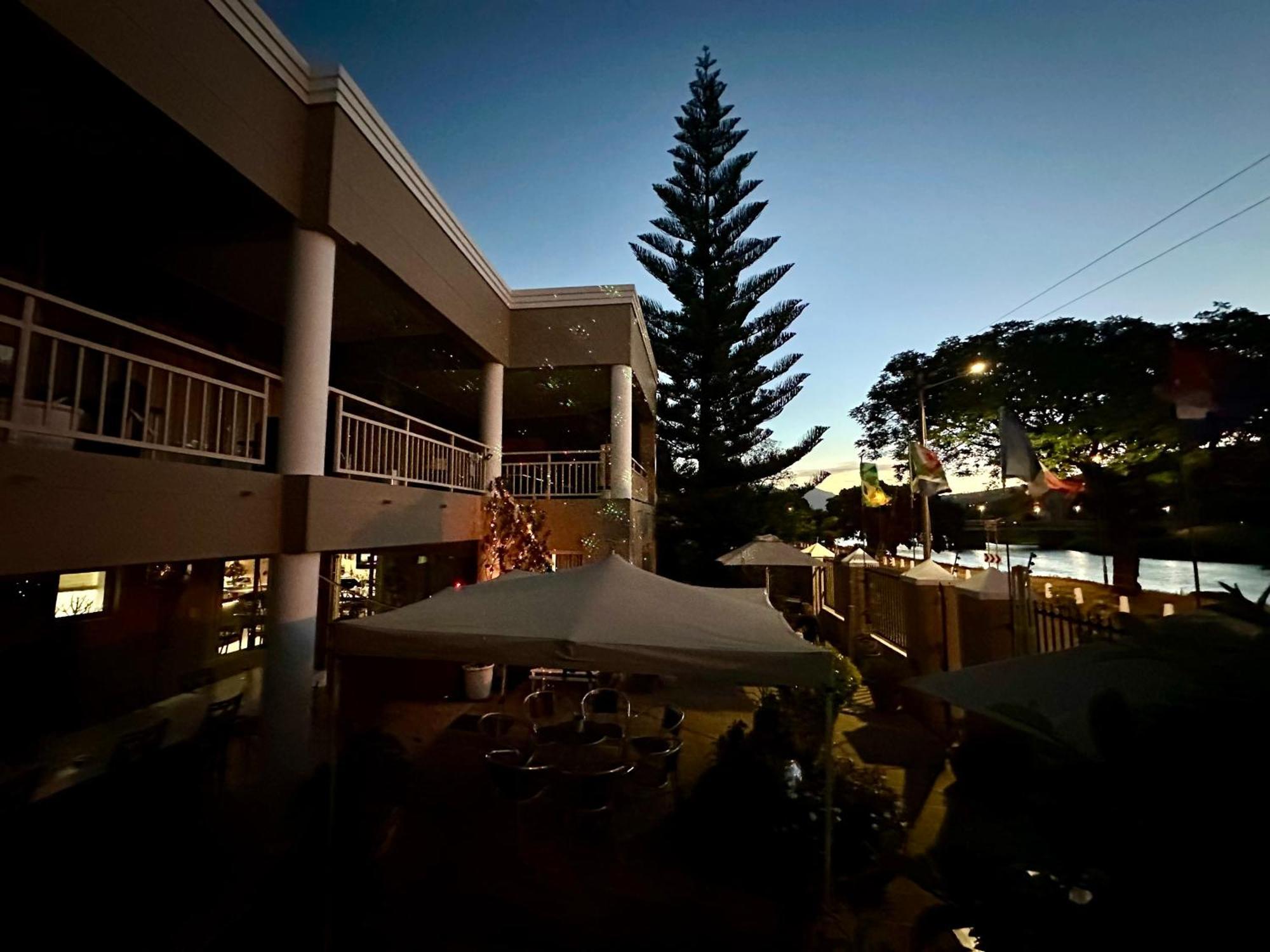 Sunset Boulevard Riverlodge Paarl Exteriör bild